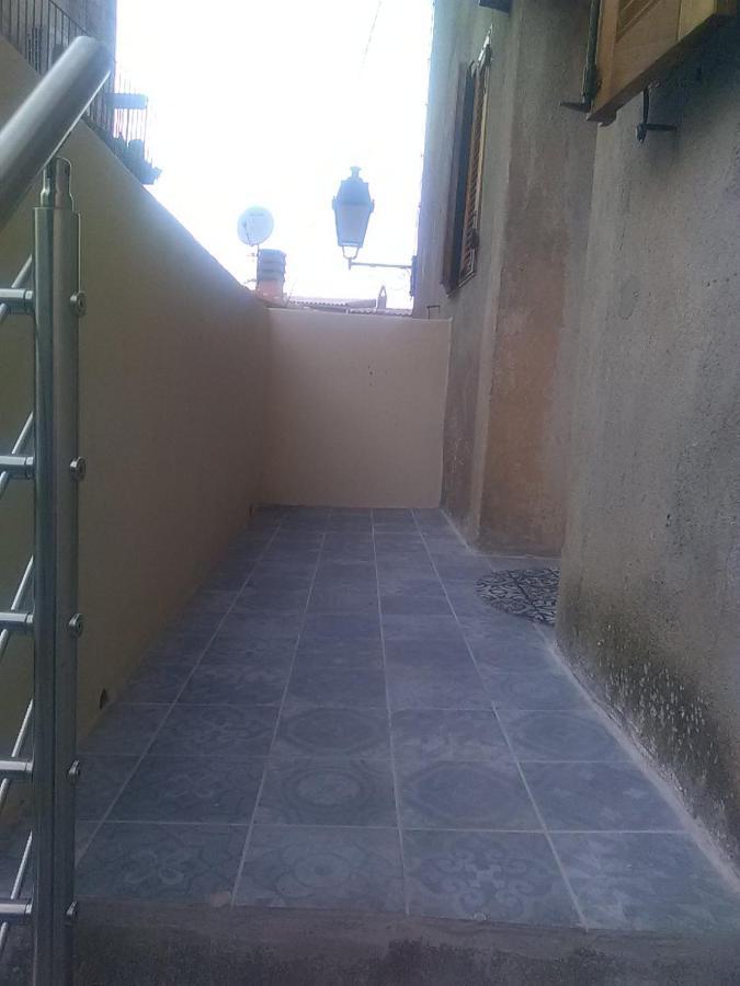 Charmant petit studio refait à neuf Calenzana Esterno foto
